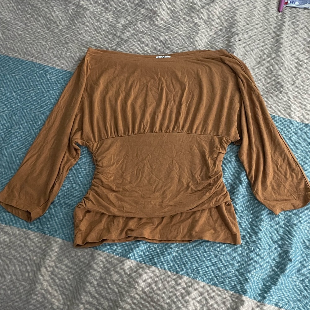 Brown ruched blouse by Julie mango it’s a large